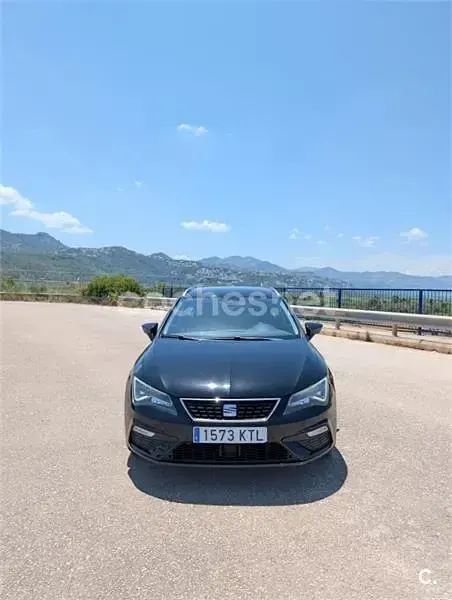 Usado Seat Leon ST Style 115 CV (84 kW) 2019 Negro Familiar