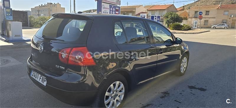 Usado VW Golf IV Highline 140 CV (102 kW) 2006 Negro Berlina