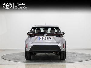 Usado Toyota Yaris Hybrid Active 116 CV (85 kW) 2023 Gris