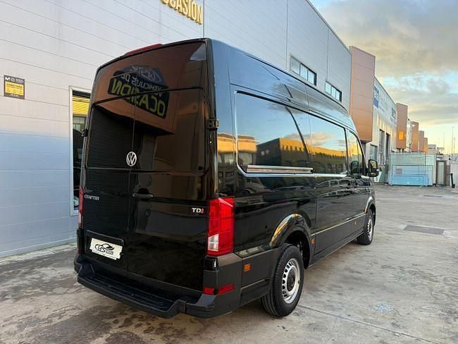 Usado VW Crafter 140 CV (102 kW) 2017 Negro Van