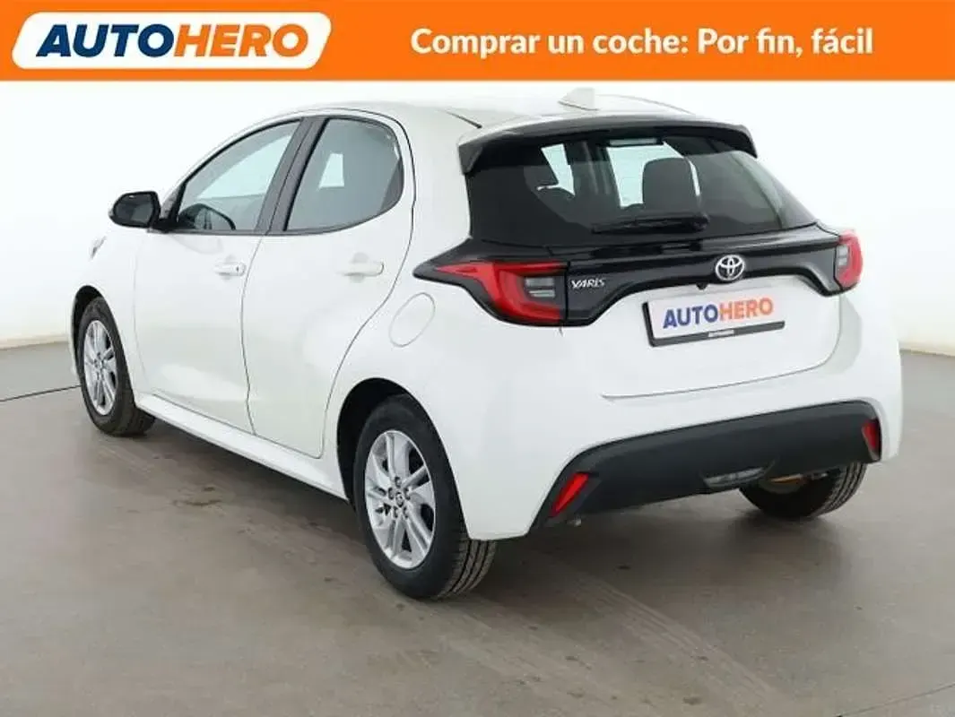Usado Toyota Yaris Edition 125 CV (91 kW) 2022 Blanco Utilitario