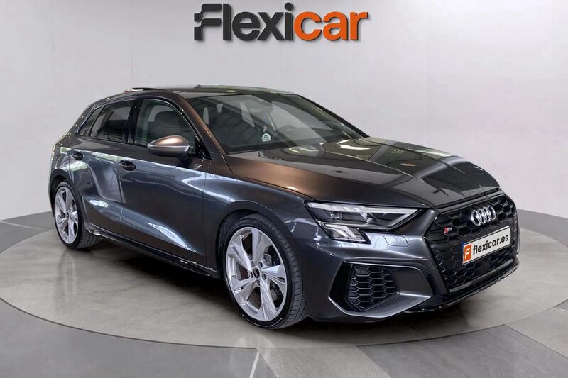 Gris Usado 2021 Audi A3 Sportback Berlina | 39.190 € (Un poco caro) - Imagen 1/4