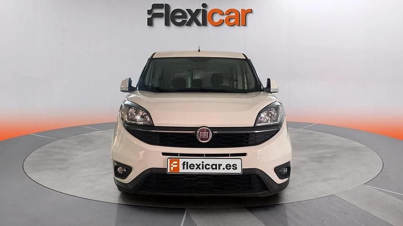 Usado Fiat Doblò 95 CV (69 kW) 2021 Blanco Monovolumen