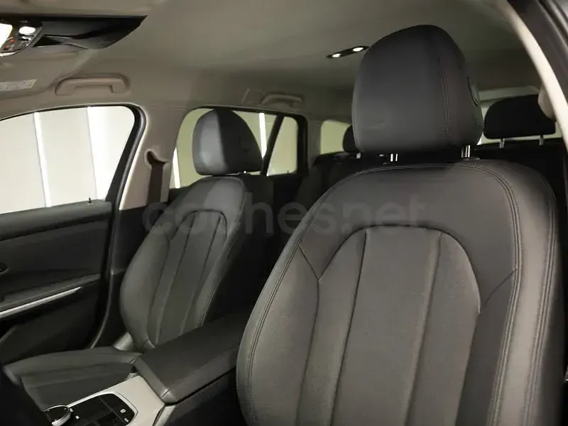 Usado BMW 318 150 CV (110 kW) 2020 Gris / plata Familiar