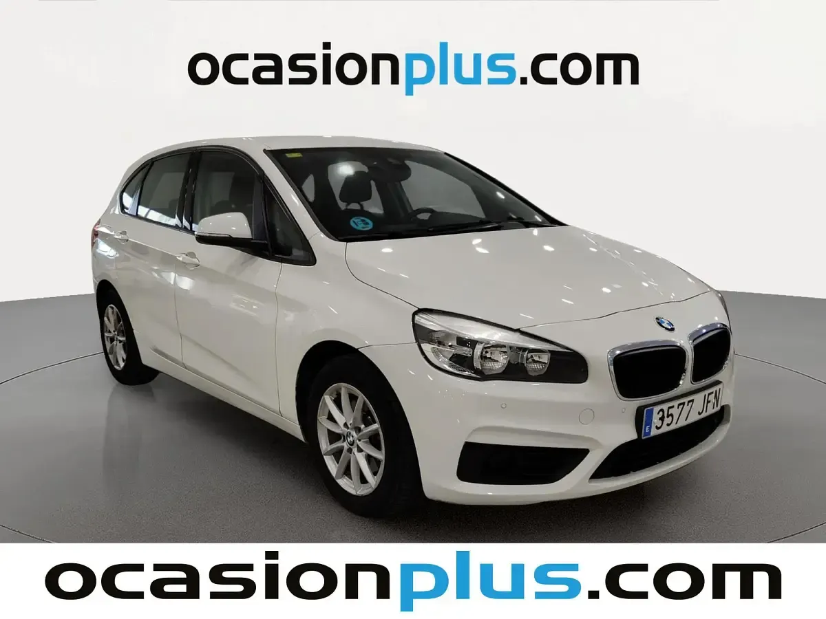 Usado BMW 218 Active Tourer 150 CV (110 kW) 2015 Blanco Monovolumen