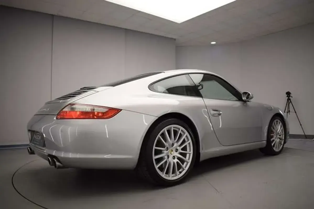 Usado Porsche 911 Carrera S 355 CV (261 kW) 2007 Gris Coupe