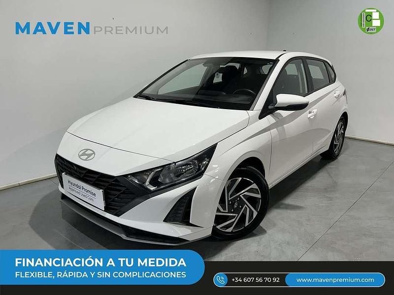 Blanco Usado 2024 Hyundai i20 Utilitario | 15.100 € (Precio justo) - Imagen 1/4