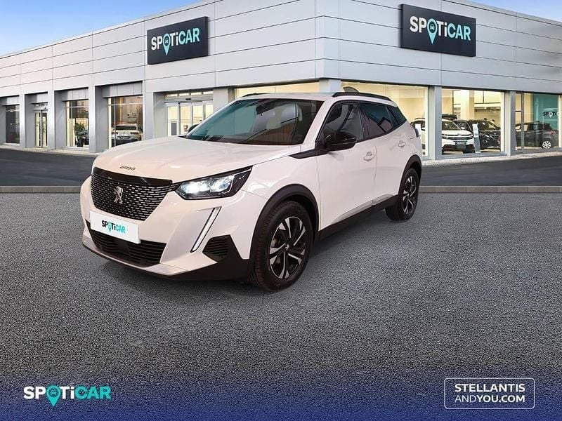 Usado Peugeot 2008 Allure 130 CV (95 kW) 2022 Blanco SUV