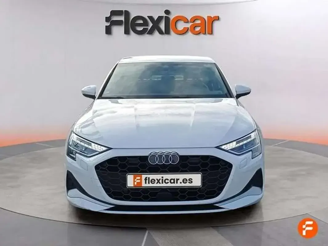 Usado Audi A3 Advanced Plus 116 CV (85 kW) 2024 Blanco Berlina