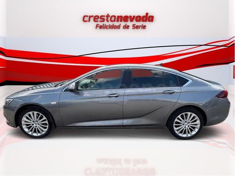 Usado Opel Insignia Innovation 136 CV (100 kW) 2020 Gris / plata Berlina