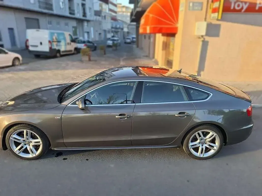 Usado Audi A5 Sportback S-Line 218 CV (160 kW) 2016 Gris Utilitario