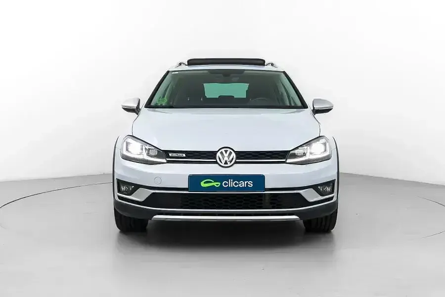 Begagnad VW Golf Alltrack 180 HK (132 kW) 2017 Vit Kombi