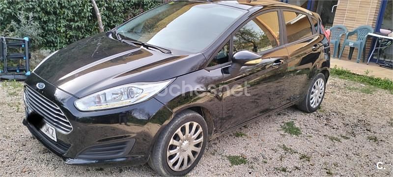 Usado Ford Fiesta Trend 75 CV (55 kW) 2016 Negro Berlina