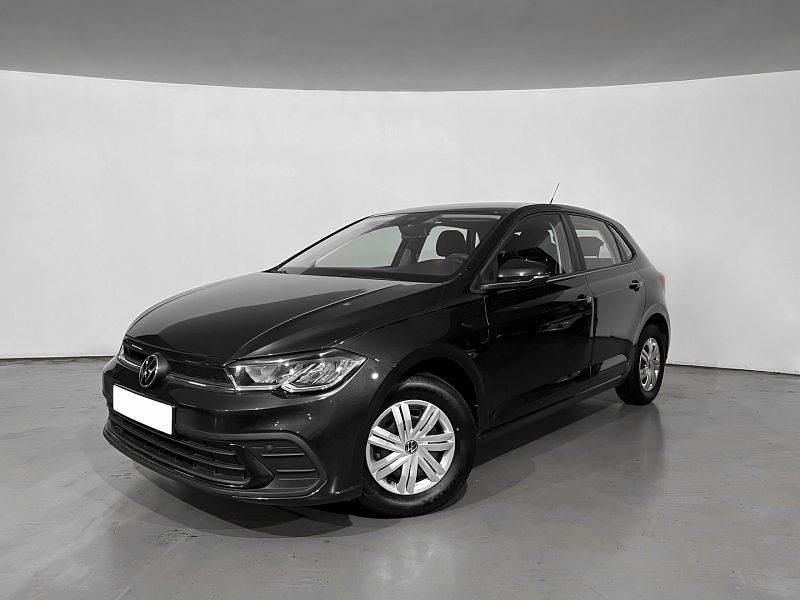 Negro profundo efecto perla Usado 2022 VW Polo Trendline | 16.490 € (Un poco caro) - Imagen 1/4