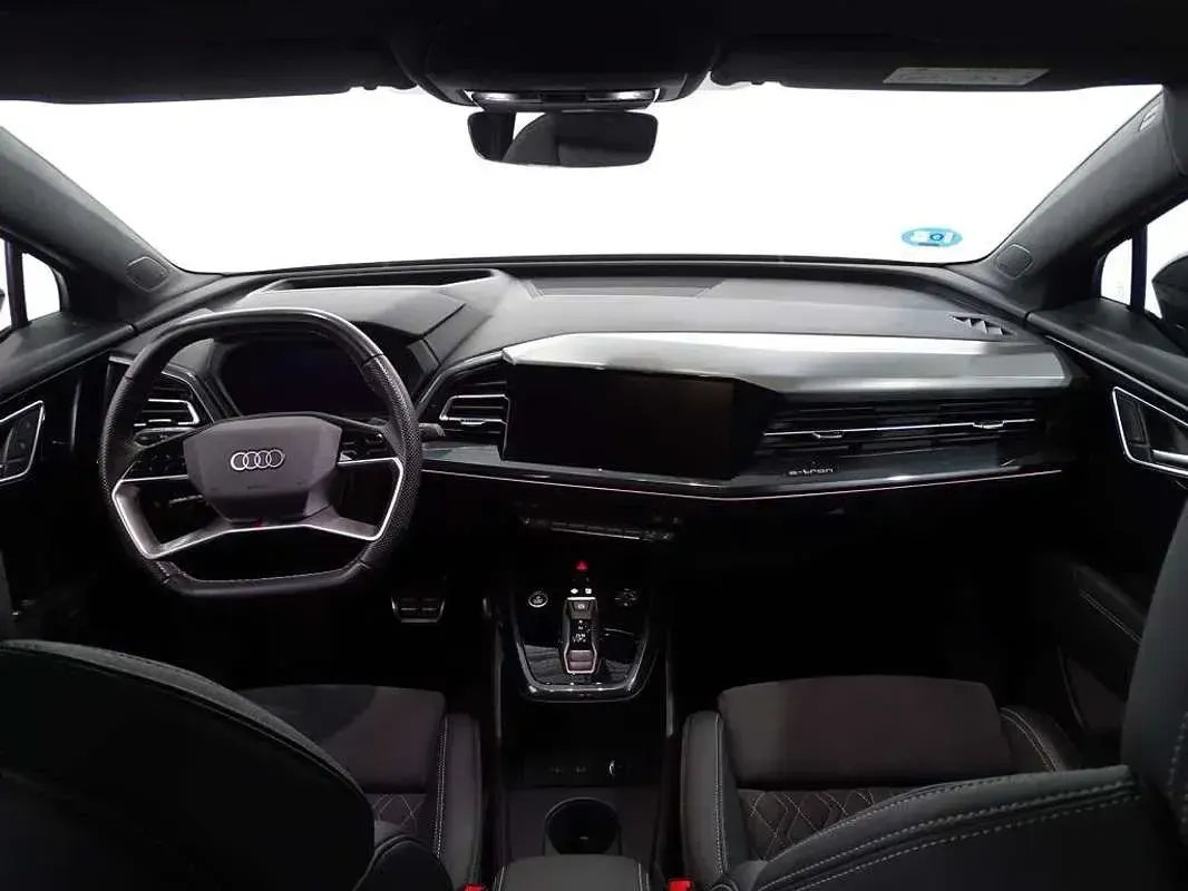 Usado Audi Q4 e-tron 150 kW (204 CV) 2023 Negro SUV