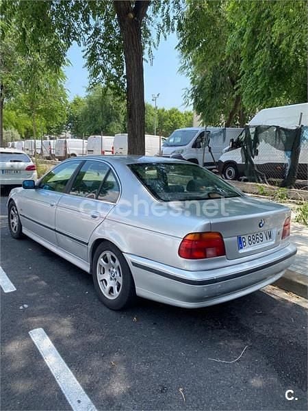 Usado BMW 530 184 CV (135 kW) 1998 Gris / plata Berlina