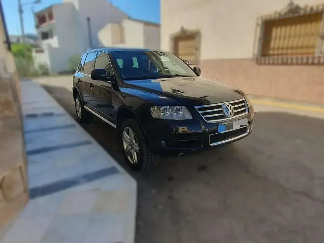 Usado VW Touareg 313 CV (230 kW) 2004 Negro SUV