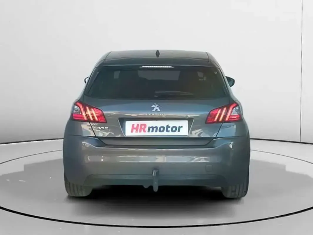 Usado Peugeot 308 Style 111 CV (81 kW) 2021 Blanco Utilitario
