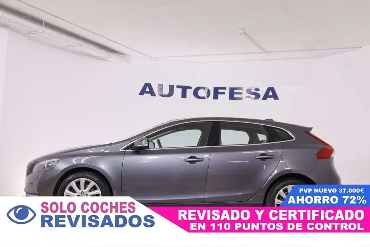 Usado Volvo V40 Inscription 150 CV (110 kW) 2013 Blanco Berlina