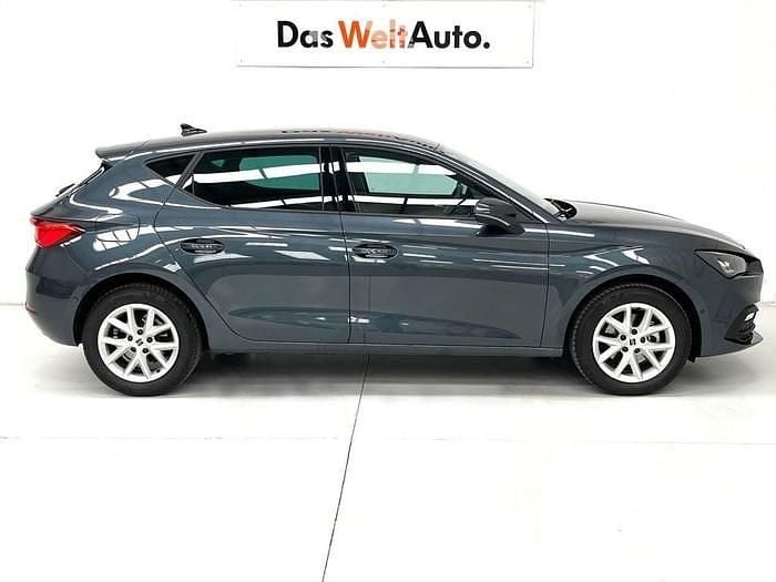 Usado Seat Leon Style 116 CV (85 kW) 2025 Gris