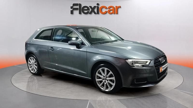 Käytetty Audi A3 Premium 116 HP (85 kW) 2017 Harmaa Viistoperä