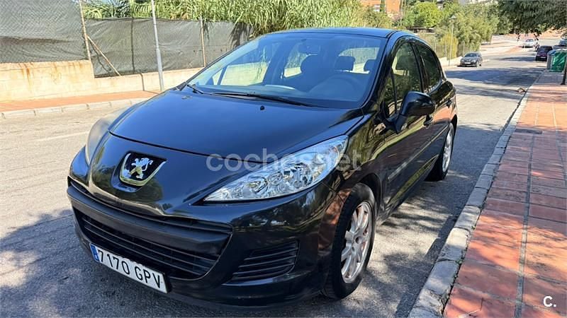 Negro Usado 2009 Peugeot 207 Berlina | 3300 € (Precio justo) - Imagen 1/4
