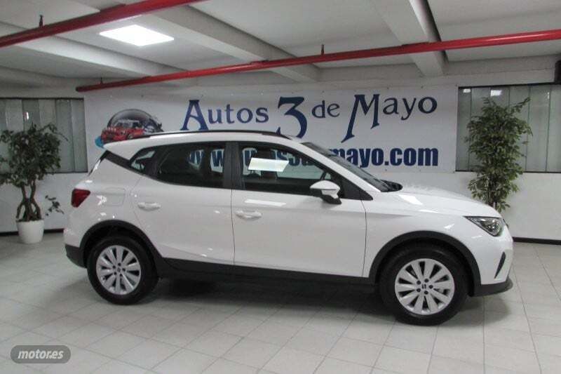 Usado Seat Arona Style 110 CV (80 kW) 2023 Blanco SUV