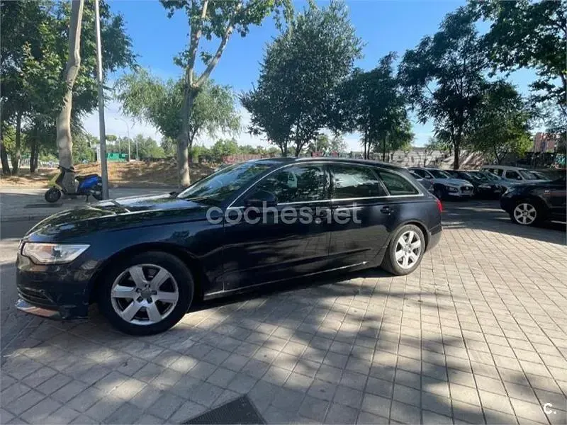 Usado Audi A6 Premium 245 CV (180 kW) 2012 Azul Familiar