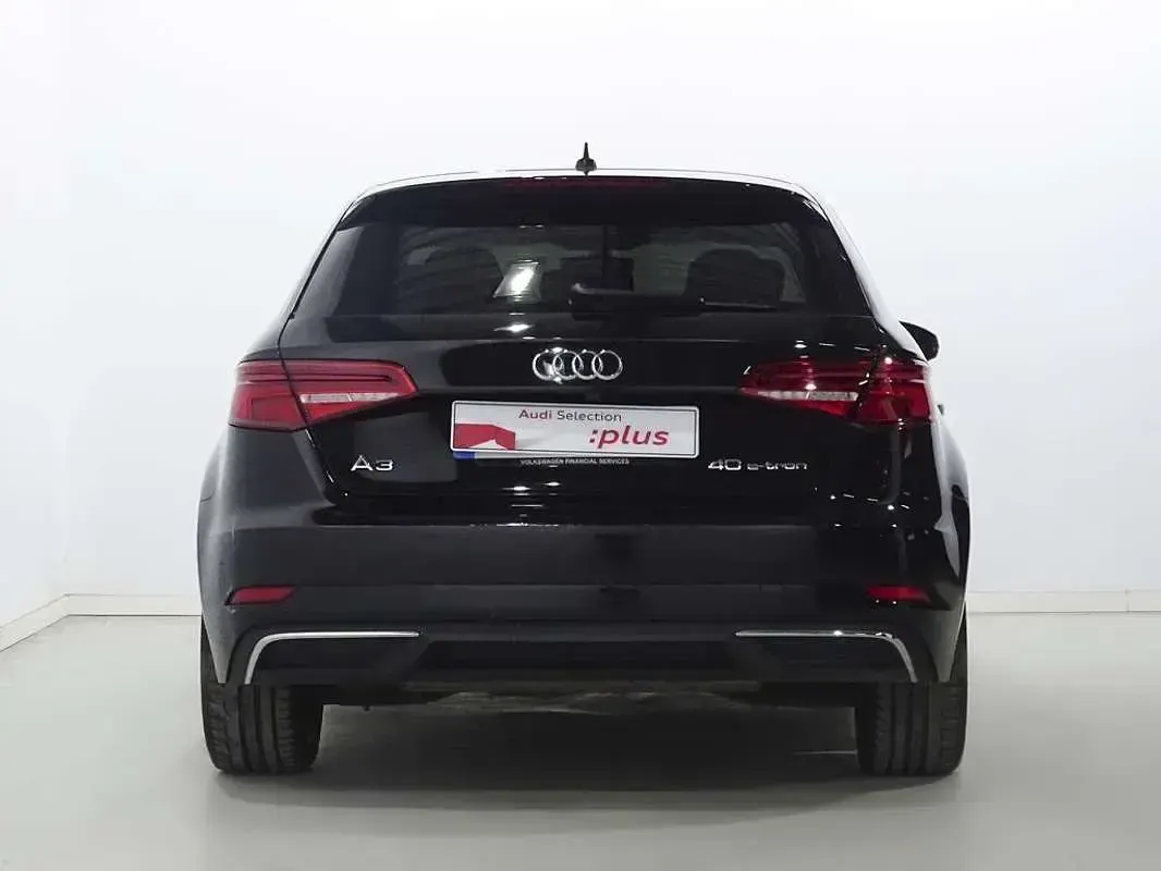 Usado Audi A3 Sportback e-tron S-Line 204 CV (150 kW) 2020 Negro Utilitario