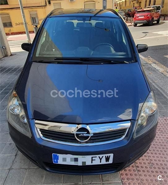 Gris / plata Usado 2007 Opel Zafira Cosmo Monovolumen | 4700 € (Precio justo) - Imagen 1/4