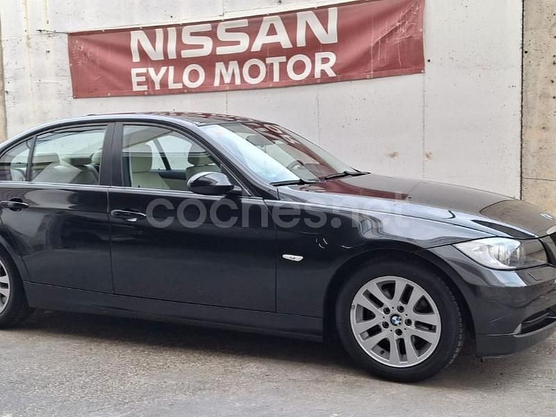 Negro Usado 2008 BMW 318 Berlina | 8990 € (Precio justo) - Imagen 1/4