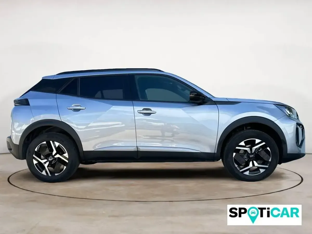 Usado Peugeot 2008 Allure 145 CV (106 kW) 2025 Gris SUV