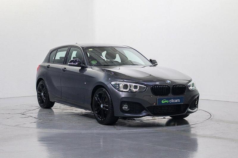 Usado BMW 118 140 CV (102 kW) 2018 Gris / plata Utilitario