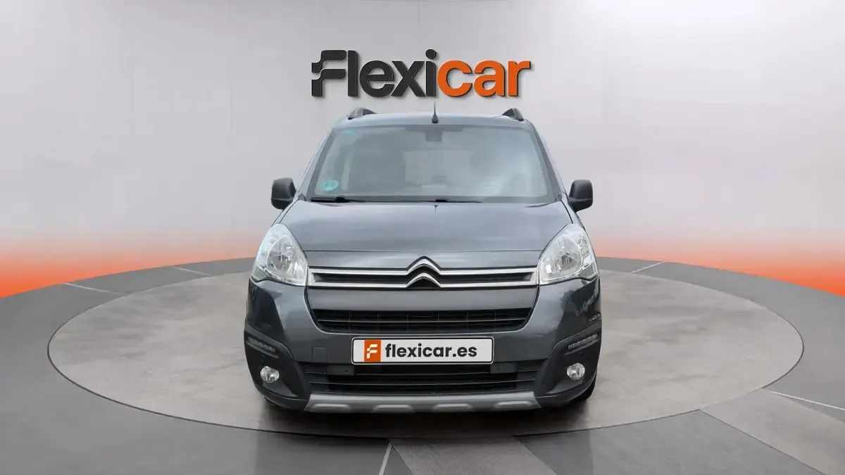Usado Citroën Berlingo Live 101 CV (74 kW) 2018 Gris Monovolumen