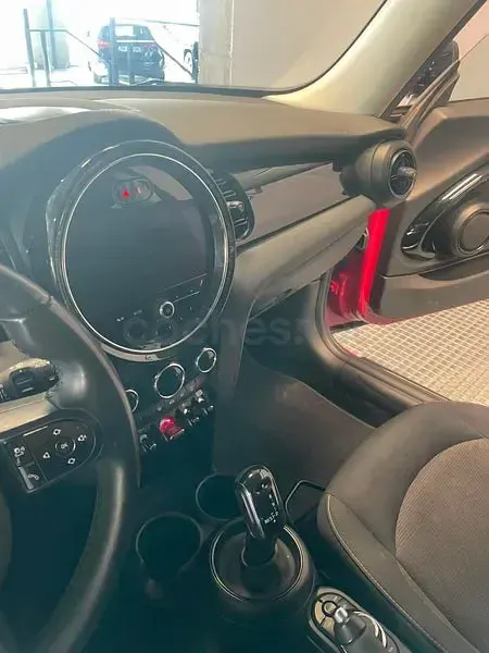 Usado Mini Cooper 156 CV (114 kW) 2024 Rojo Utilitario