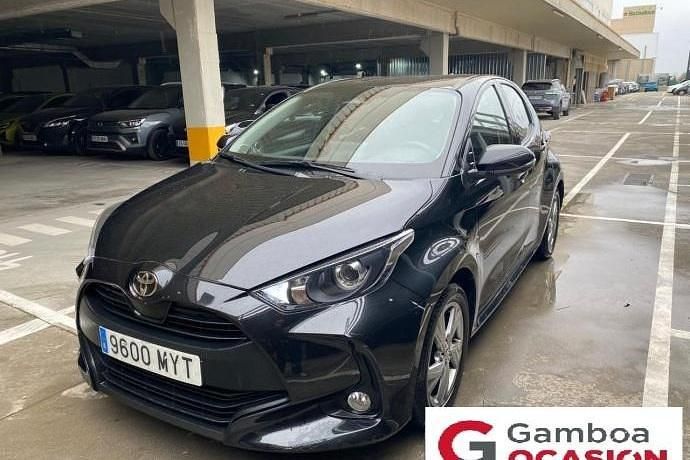 Usado Toyota Yaris Hybrid Active 116 CV (85 kW) 2025
