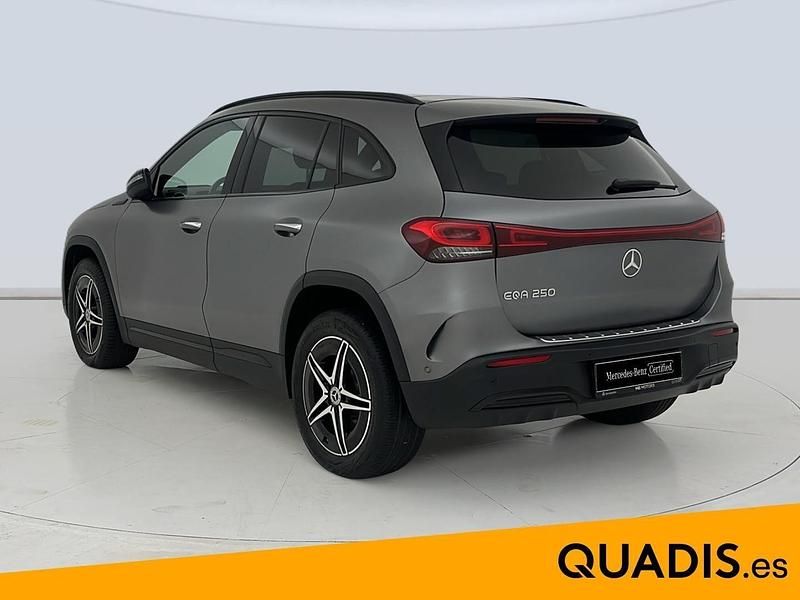 Usado Mercedes EQA250 139 kW (190 CV) 2021 Gris SUV