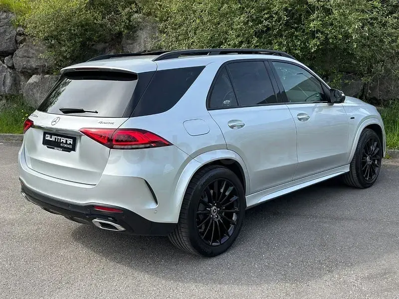 Usado Mercedes GLE300 272 CV (200 kW) 2021 Gris / plata SUV