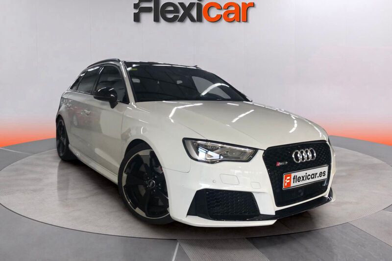 Blanco Usado 2015 Audi RS3 Attraction Utilitario | 29.990 € - Imagen 1/4