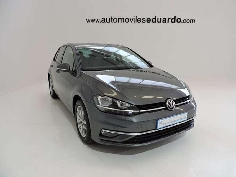 Usado VW Golf VII Advance 150 CV (110 kW) 2020 Gris Utilitario