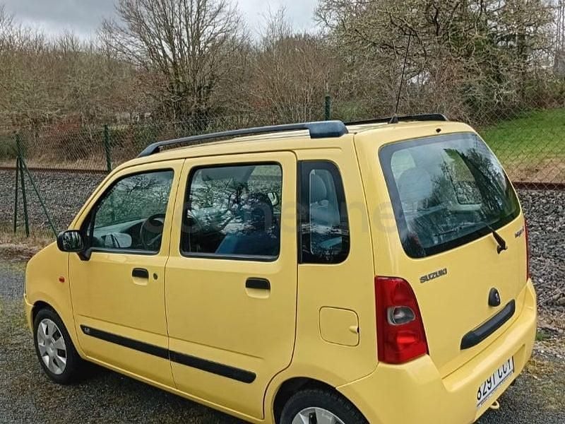 Usado Suzuki Wagon R+ GL 76 CV (55 kW) 2003 Amarillo Monovolumen