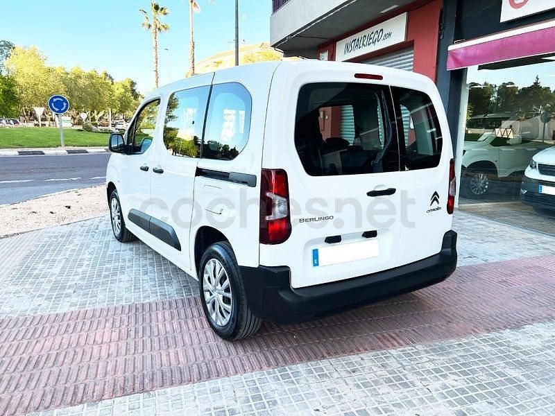 Usado Citroën Berlingo Live 102 CV (75 kW) 2021 Blanco Monovolumen