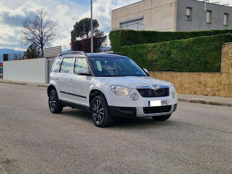 Usado Skoda Yeti Active 105 CV (77 kW) 2012 Blanco SUV