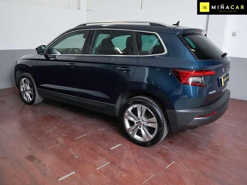 Usado Skoda Karoq Style 150 CV (110 kW) 2022 Azul SUV