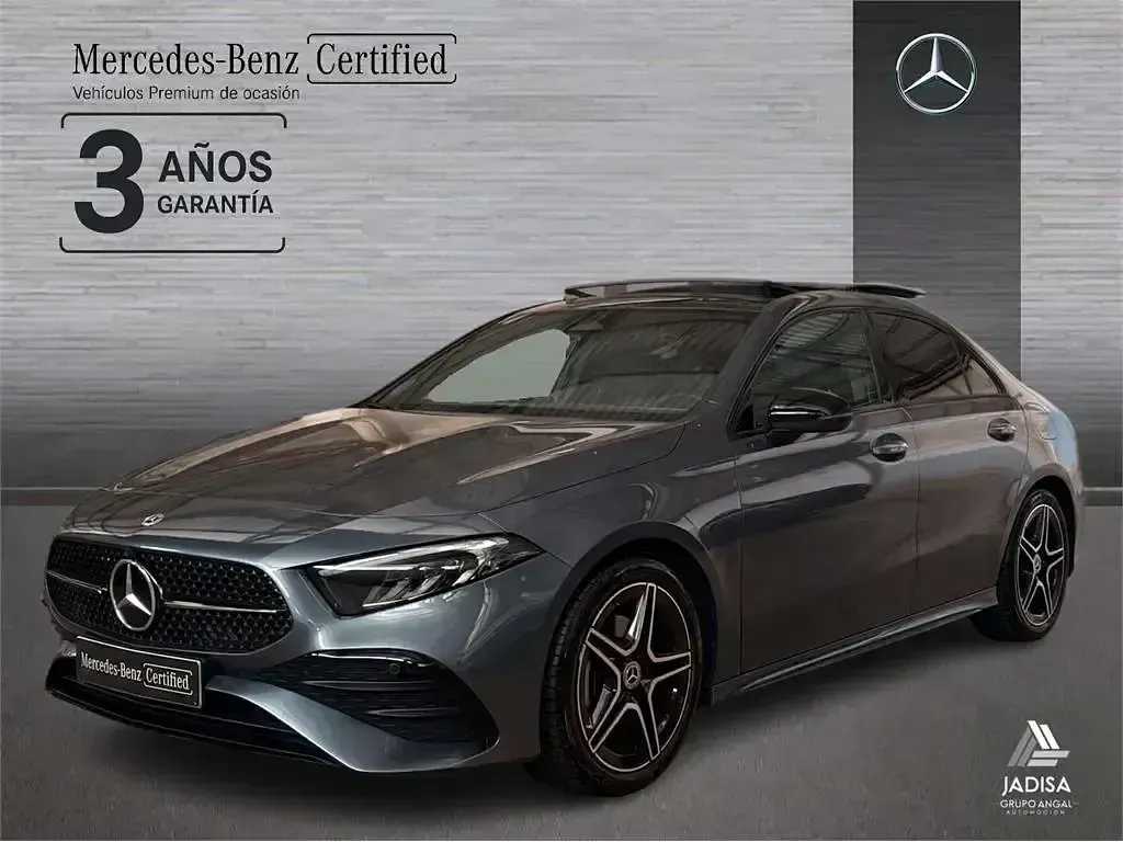 Usado Mercedes A200 163 CV (119 kW) 2025 Gris montaña Berlina