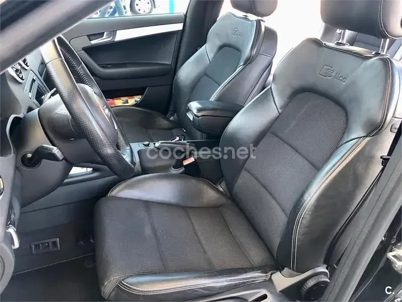 Usado Audi A3 Sportback Ambition 140 CV (102 kW) 2011 Negro Utilitario