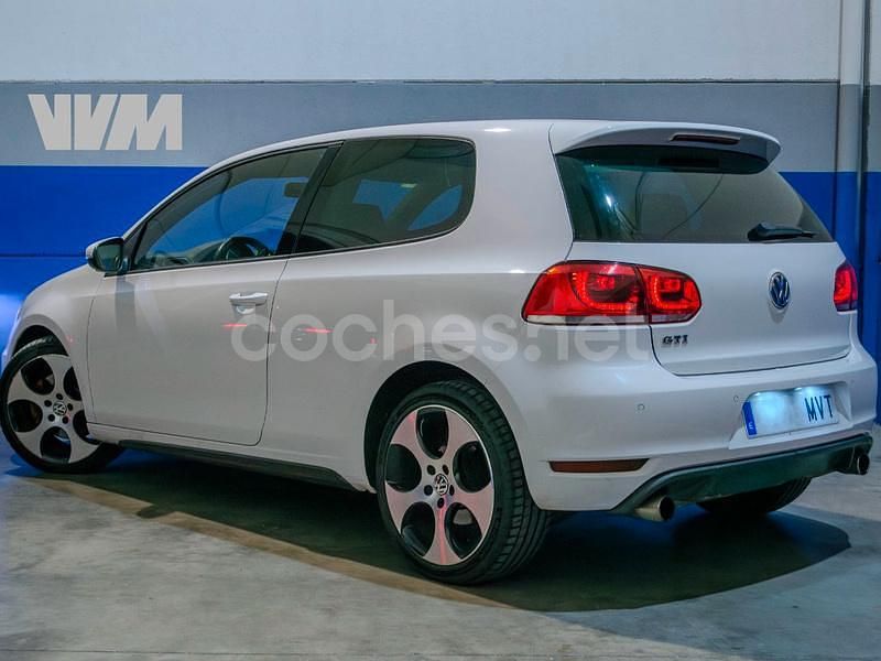Usado VW Golf VI GTI 210 CV (154 kW) 2011 Blanco Utilitario