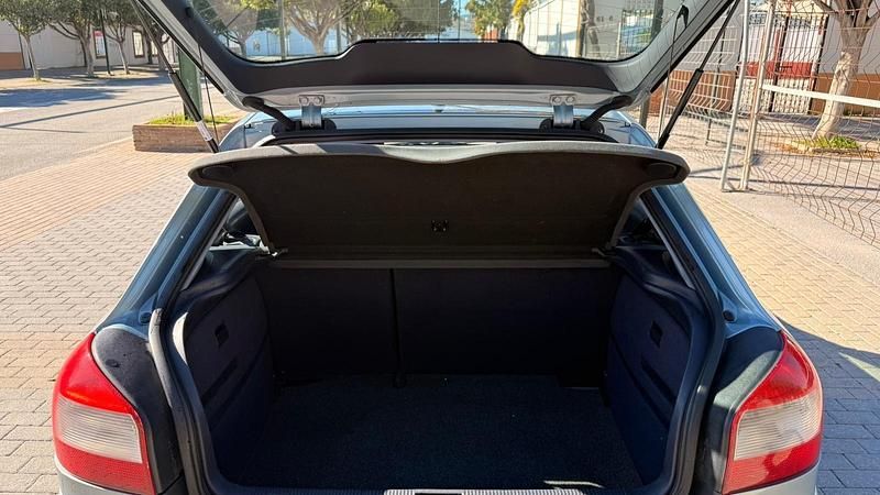 Usado Audi A3 Ambition 125 CV (91 kW) 2002 Azul claro Utilitario
