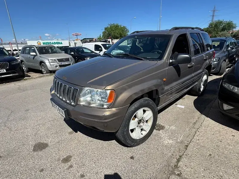 Usado Jeep Grand Cherokee Limited 140 CV (102 kW) 2001 Marrón SUV