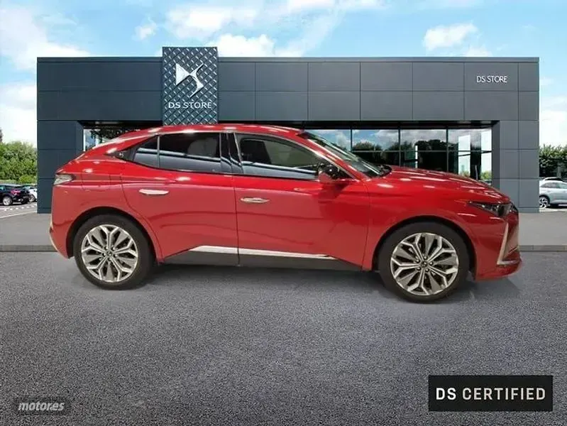 Usado DS Automobiles DS4 Crossback Trocadero 130 CV (95 kW) 2022 Rojo SUV